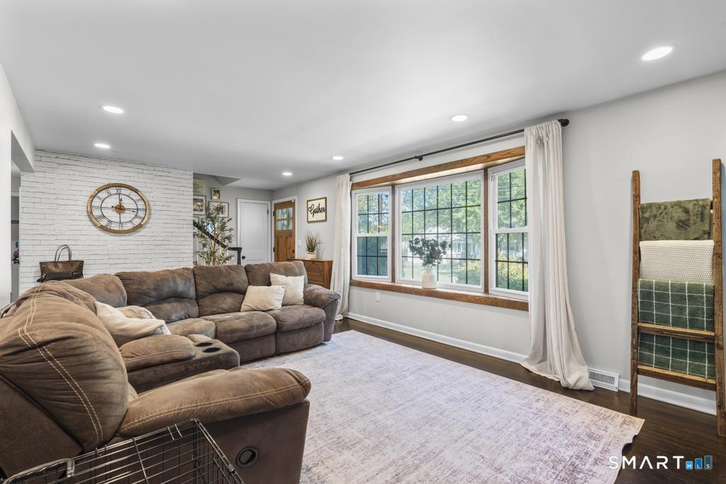 50 Bulmer Drive Stratford CT 06614