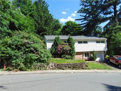 378 Pine Street Waterbury CT 06704