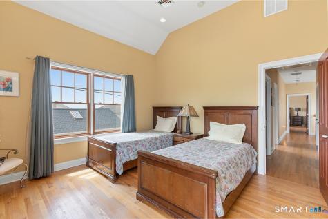 41 Deerfield Avenue Milford CT 06460