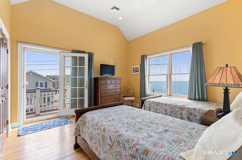 41 Deerfield Avenue Milford CT 06460