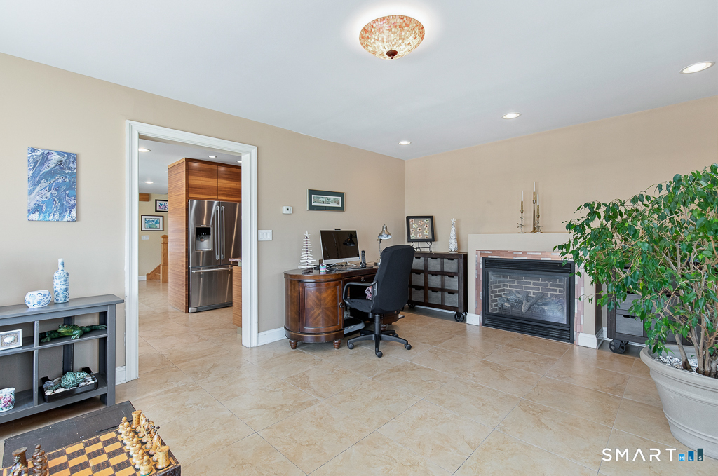 41 Deerfield Avenue Milford CT 06460