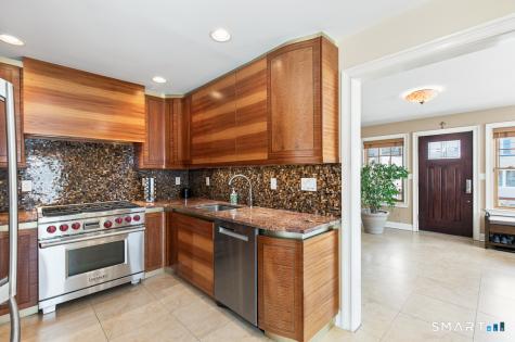 41 Deerfield Avenue Milford CT 06460