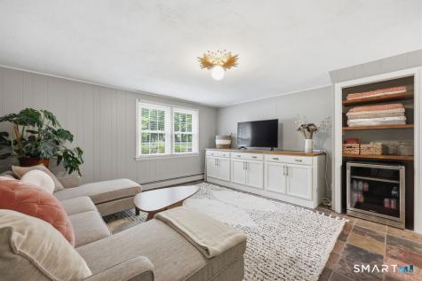 6 David Drive Simsbury CT 06070