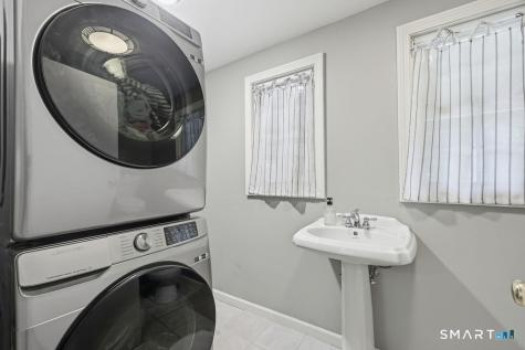 6 David Drive Simsbury CT 06070