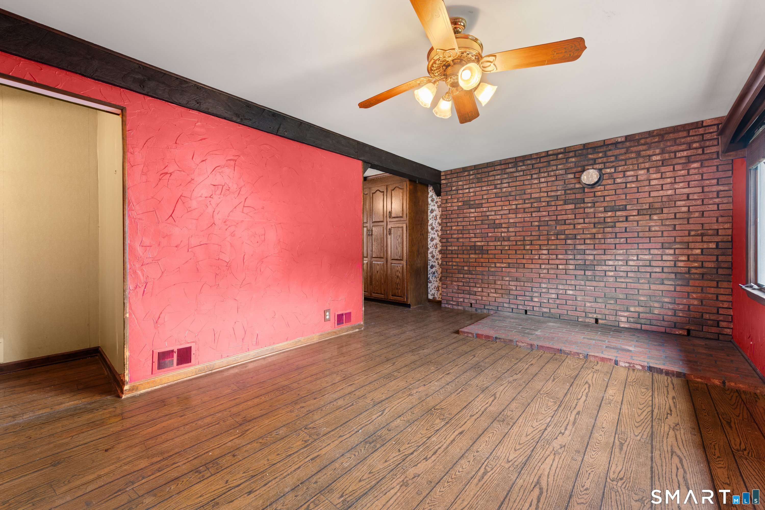 559 Oak Bluff Avenue Stratford CT 06615