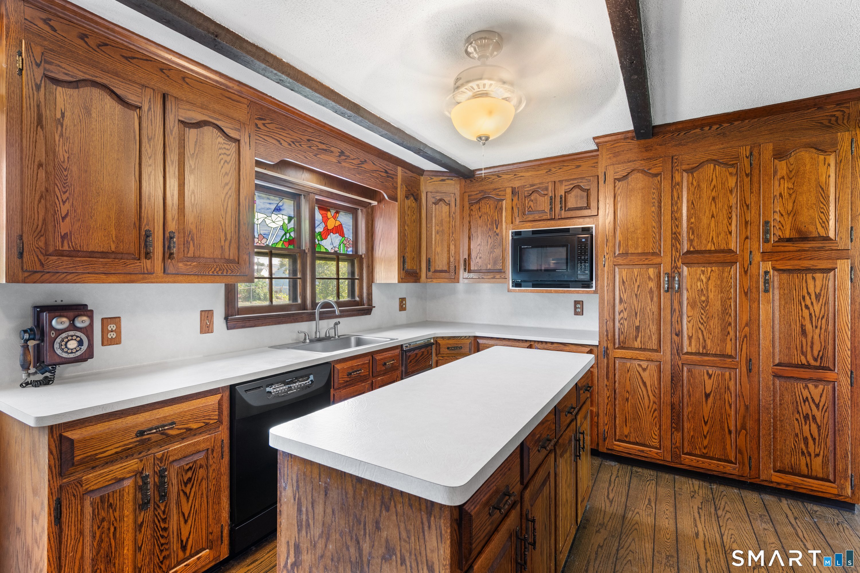 559 Oak Bluff Avenue Stratford CT 06615