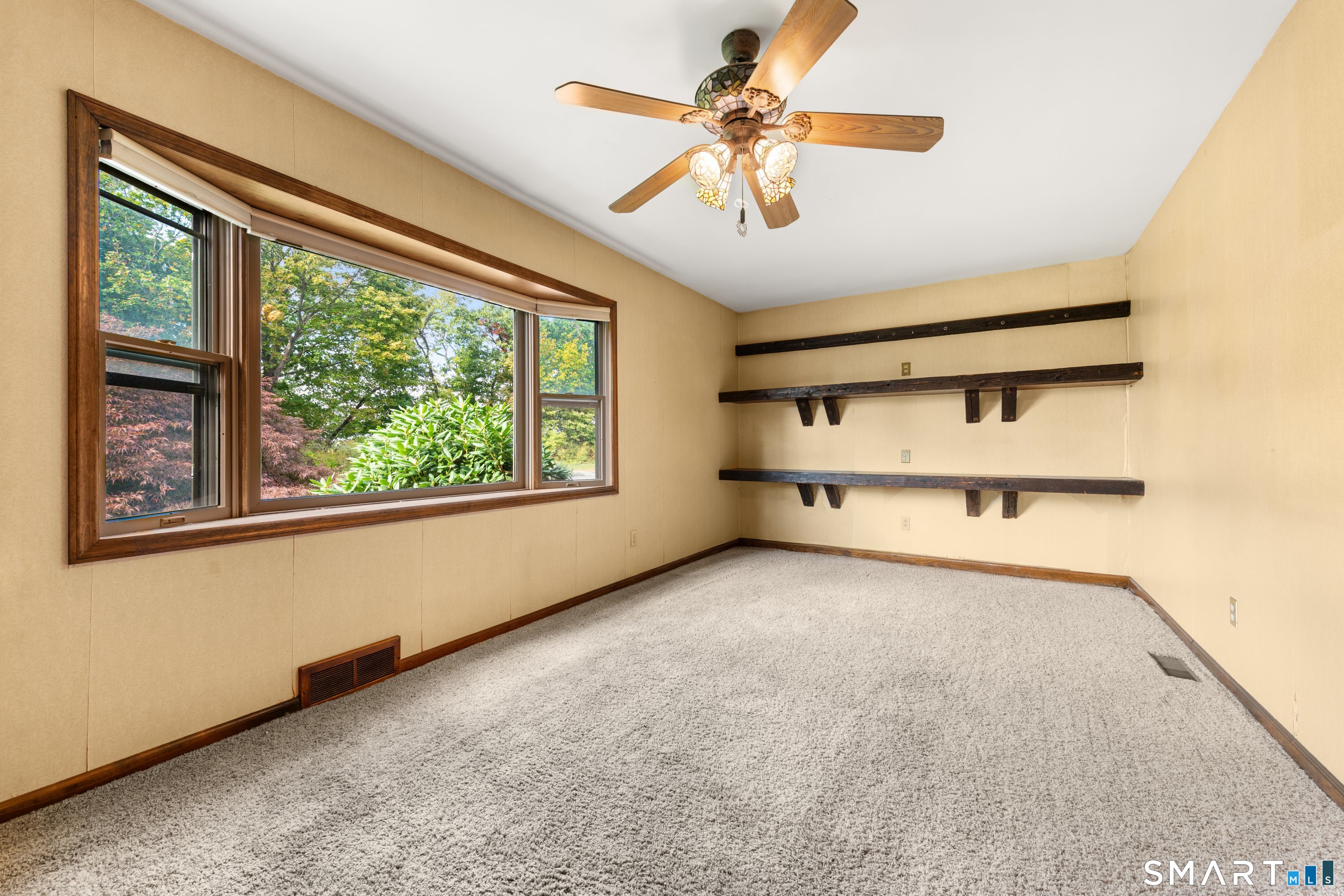 559 Oak Bluff Avenue Stratford CT 06615