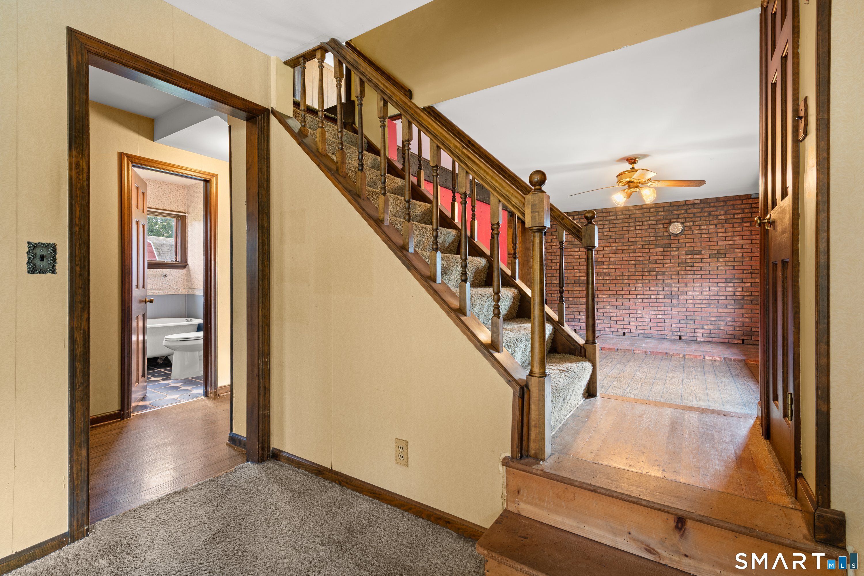 559 Oak Bluff Avenue Stratford CT 06615