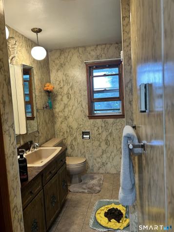 85 Mason Avenue Waterbury CT 06708