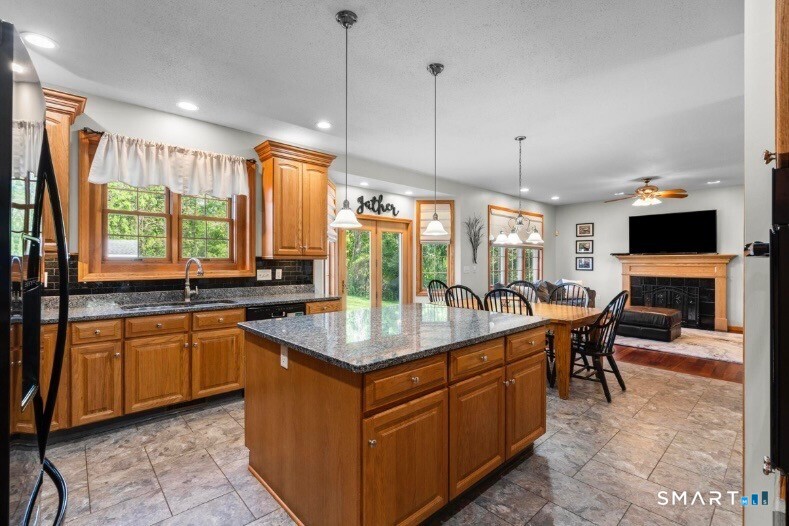 349 East Main Street Wallingford CT 06492