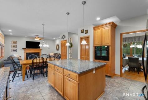 349 East Main Street Wallingford CT 06492