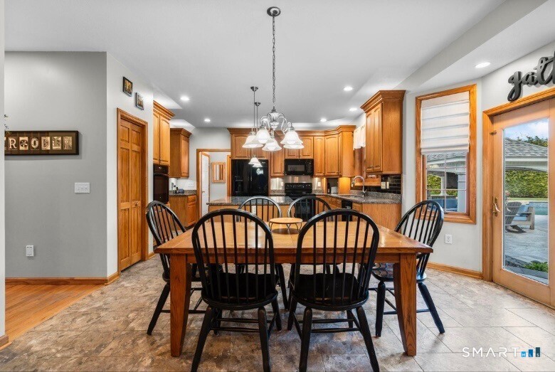 349 East Main Street Wallingford CT 06492