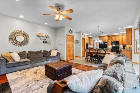 349 East Main Street Wallingford CT 06492