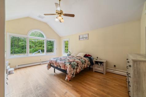 47 Mistletoe Drive Southbury CT 06488