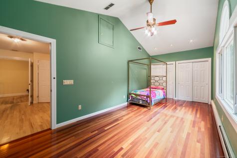 47 Mistletoe Drive Southbury CT 06488