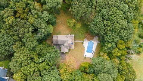 47 Mistletoe Drive Southbury CT 06488