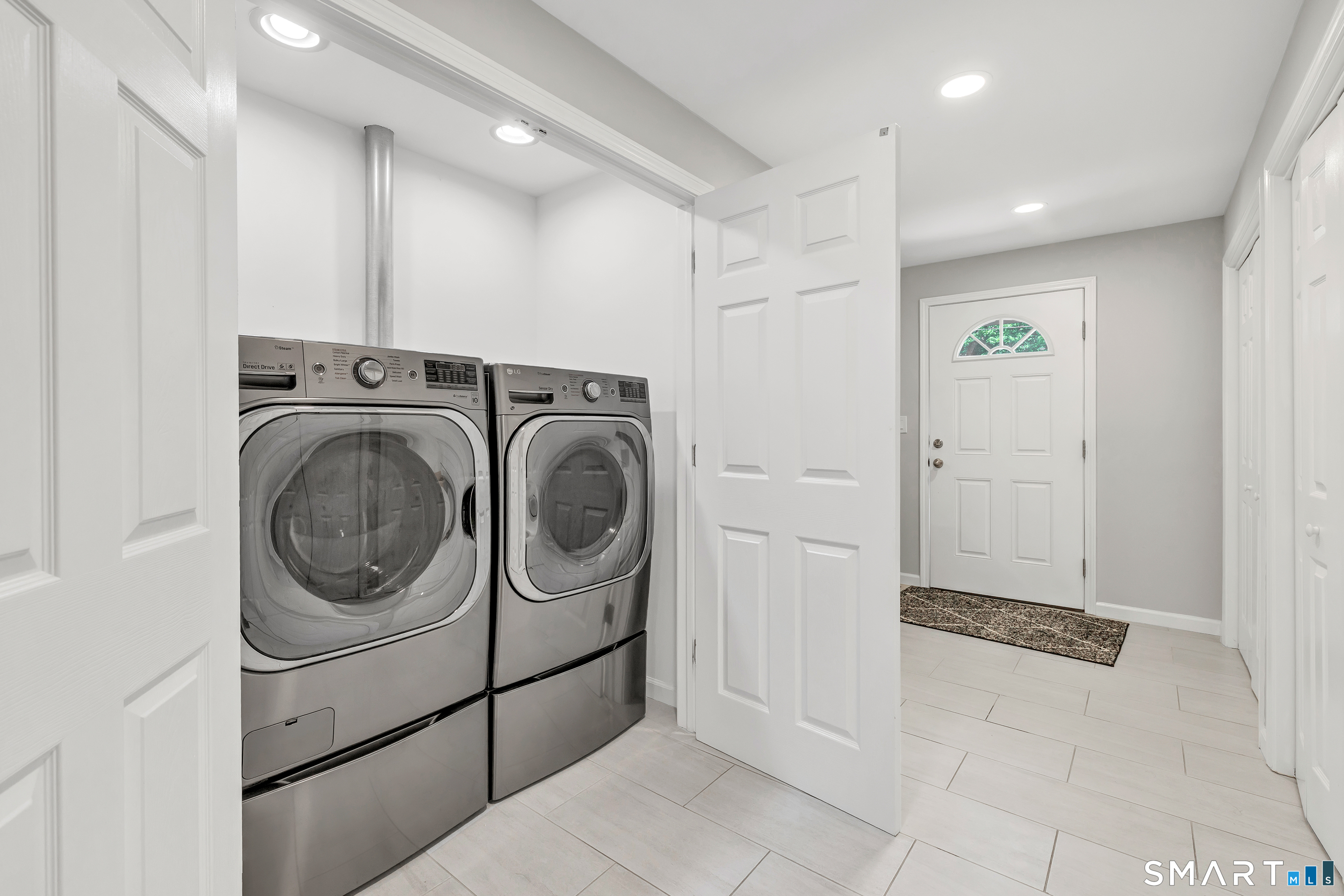 26 Westwood Road Trumbull CT 06611