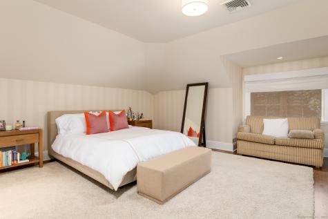 10 Copper Beech Road Greenwich CT 06830