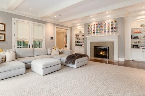 10 Copper Beech Road Greenwich CT 06830