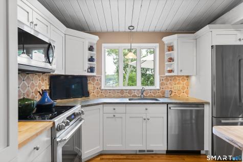 24 Mallard Point Road Essex CT 06426