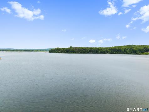 24 Mallard Point Road Essex CT 06426