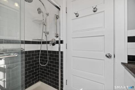 314 Ocean Avenue New London CT 06320