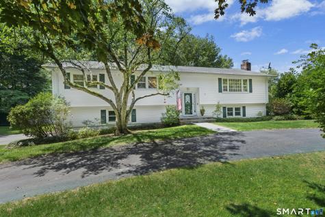 6 Webster Place Newtown CT 06470