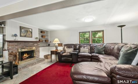 6 Webster Place Newtown CT 06470