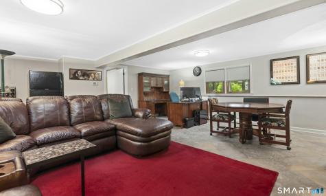 6 Webster Place Newtown CT 06470
