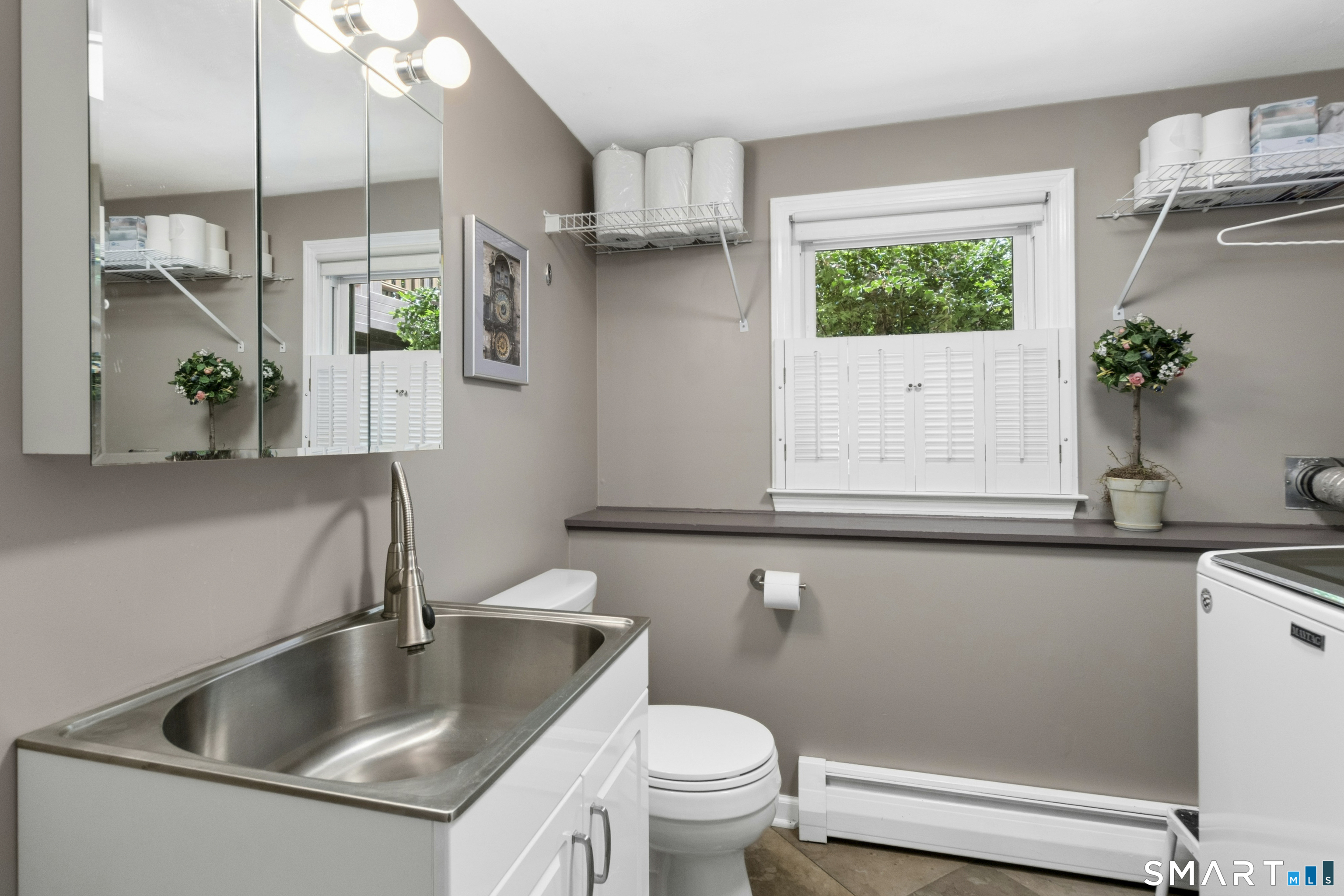 6 Webster Place Newtown CT 06470