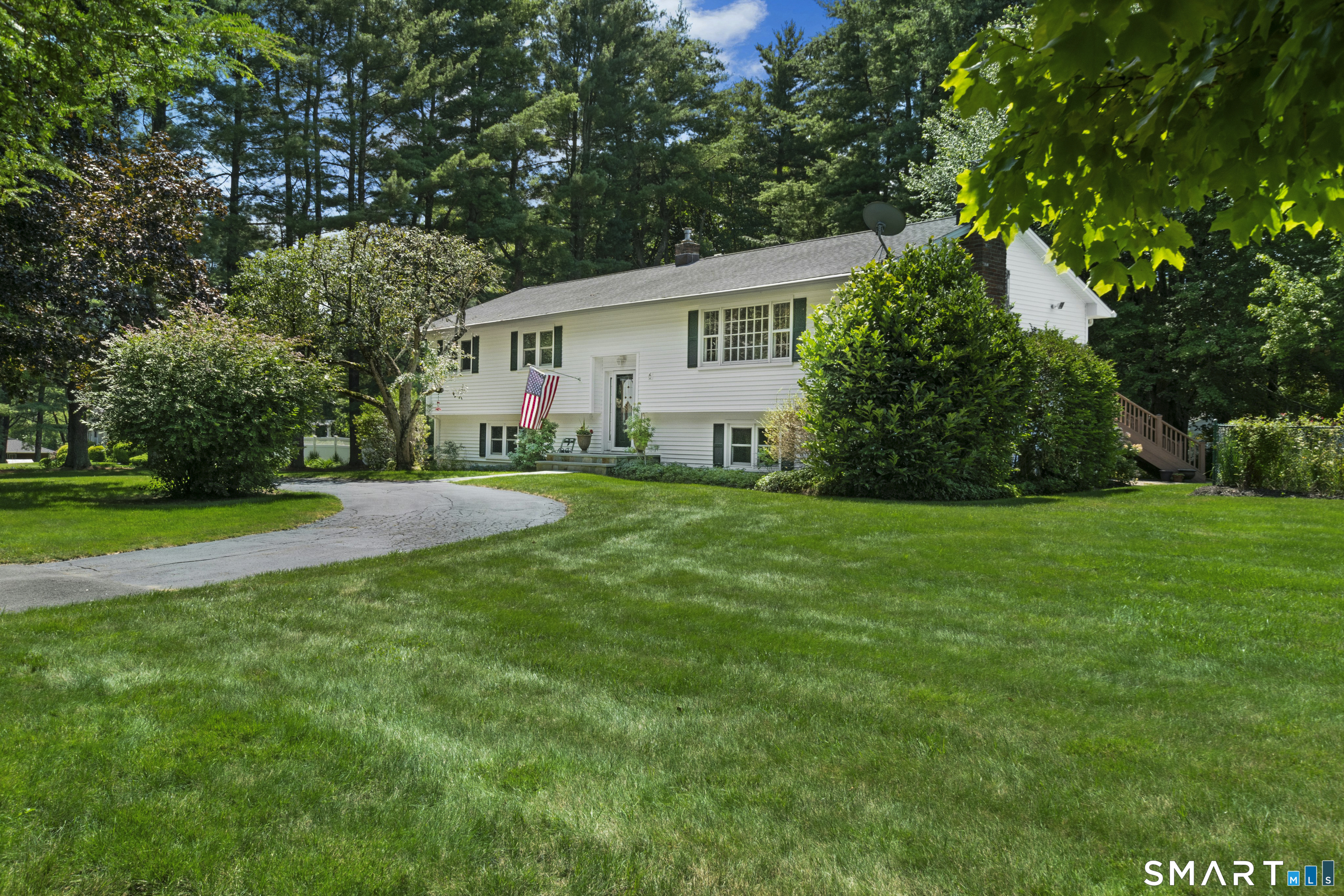 6 Webster Place Newtown CT 06470