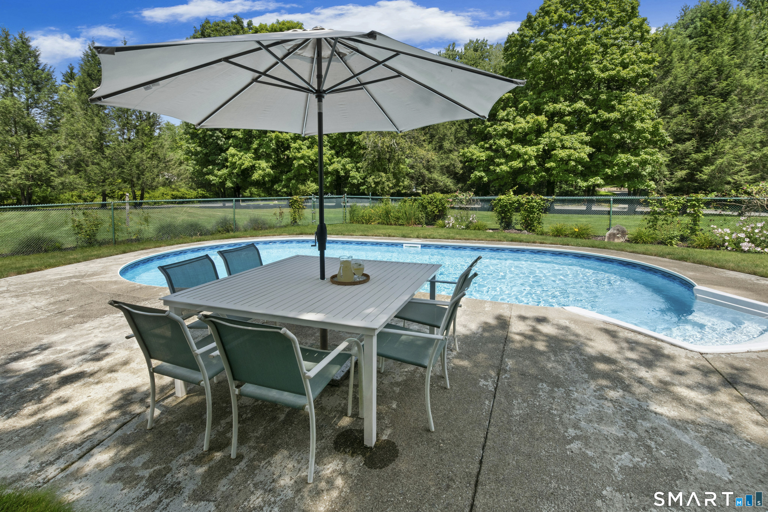 6 Webster Place Newtown CT 06470