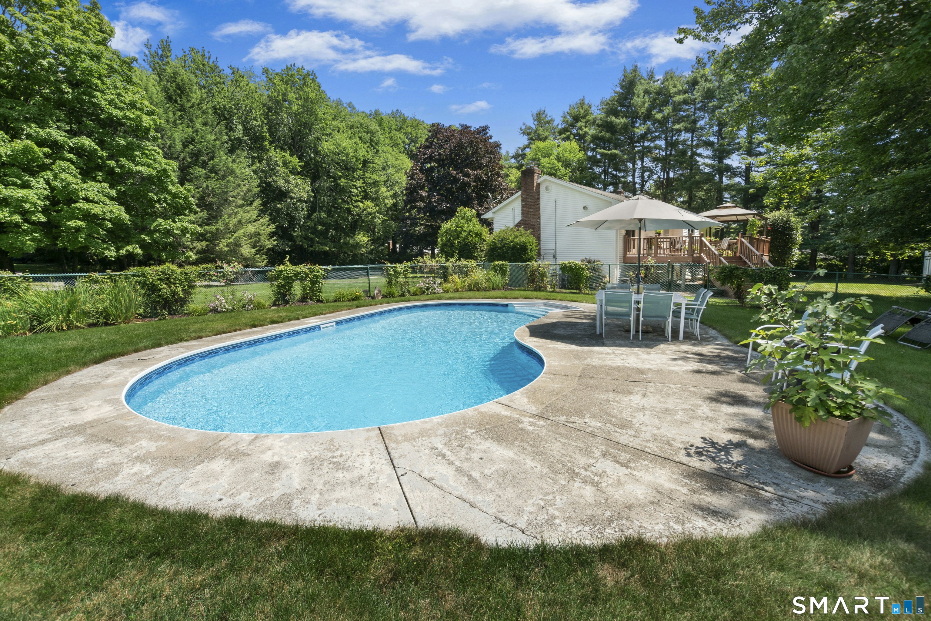 6 Webster Place Newtown CT 06470