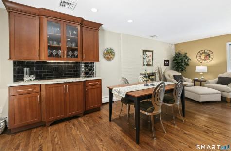 6 Webster Place Newtown CT 06470