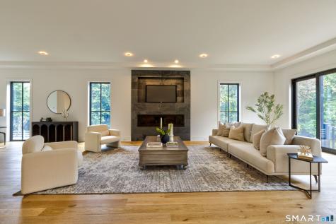 729 Smith Ridge Road New Canaan CT 06840