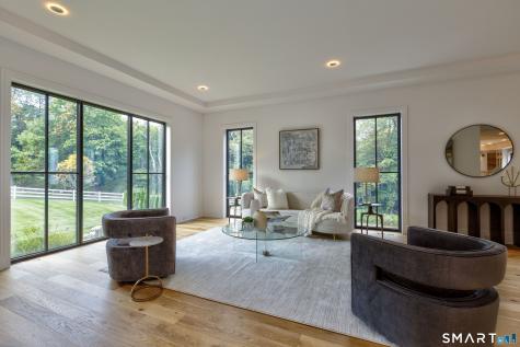 729 Smith Ridge Road New Canaan CT 06840