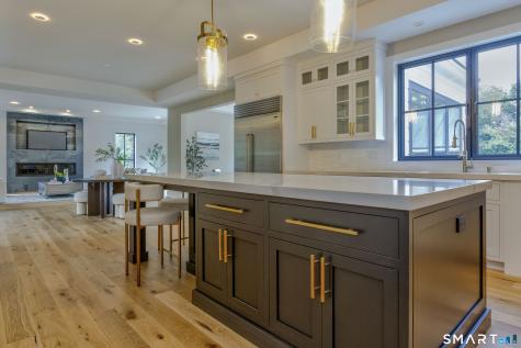 729 Smith Ridge Road New Canaan CT 06840