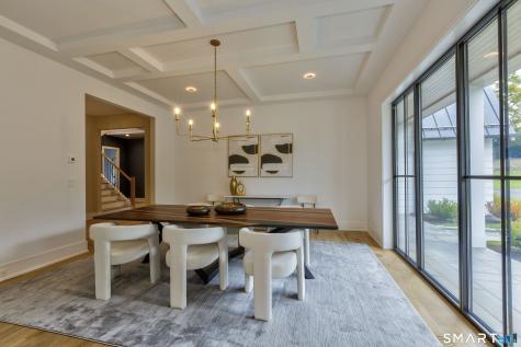 729 Smith Ridge Road New Canaan CT 06840