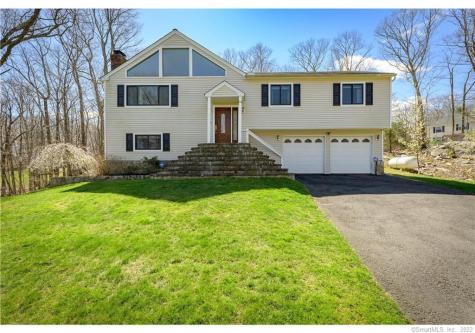 41 Carriage House Drive Danbury CT 06810