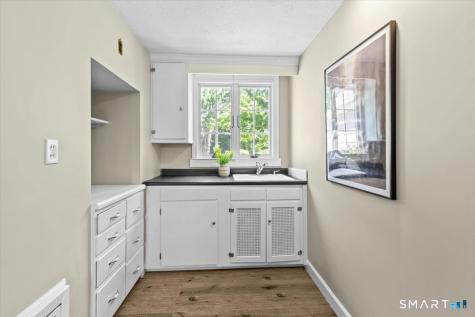 255 Mountain Road West Hartford CT 06107