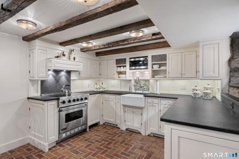 430 Nod Hill Road Wilton CT 06897