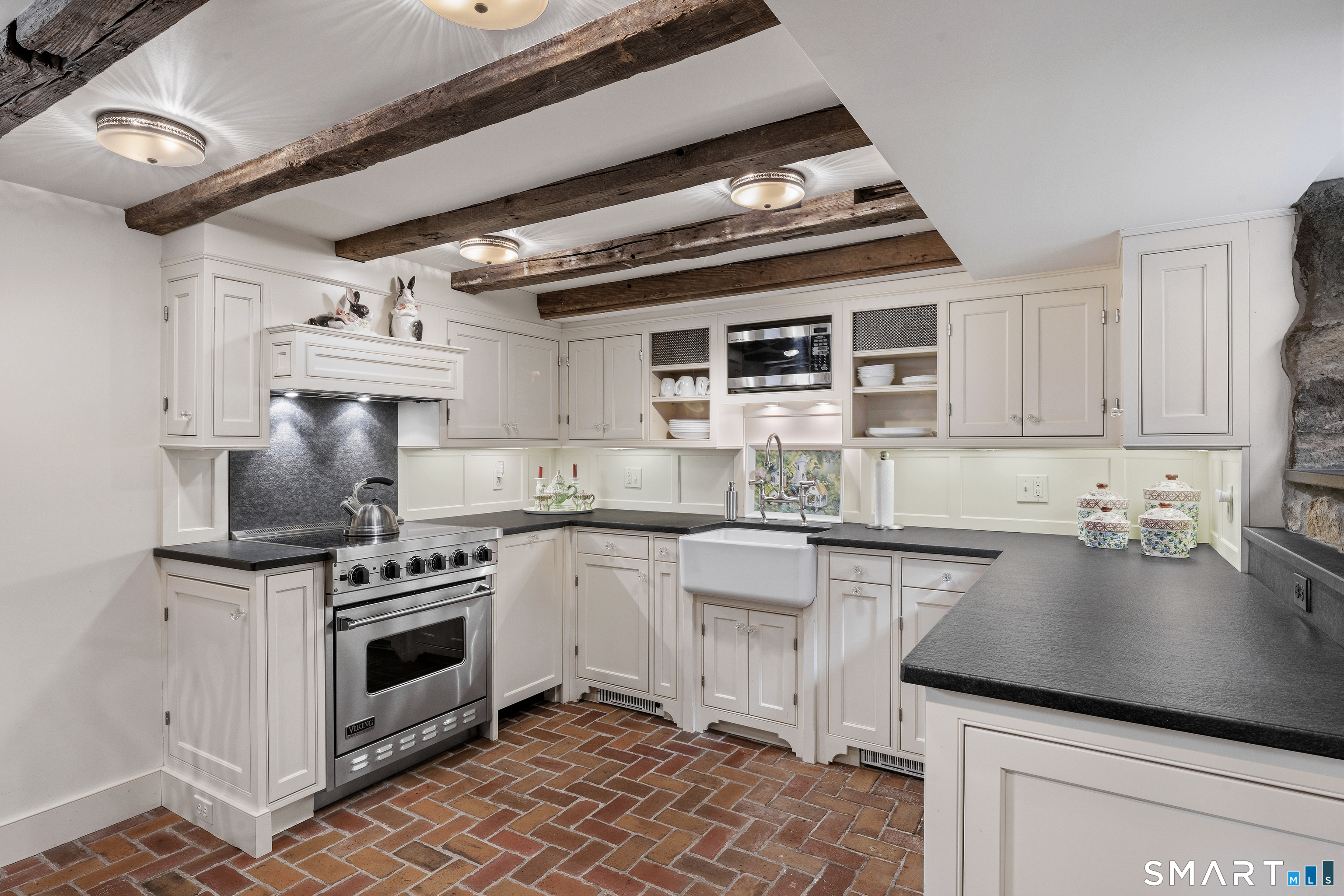 430 Nod Hill Road Wilton CT 06897