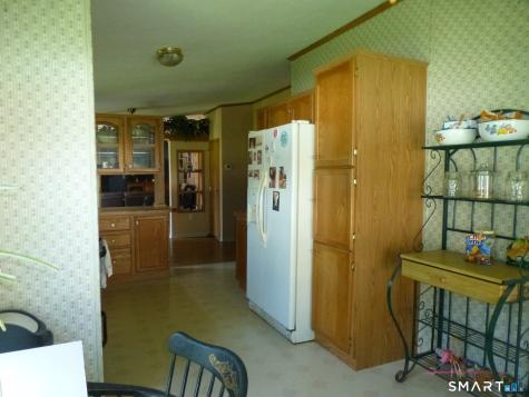 15 Golden Road Montville CT 06382