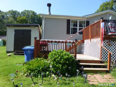 15 Golden Road Montville CT 06382