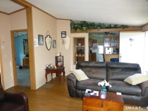 15 Golden Road Montville CT 06382