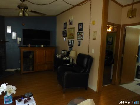 15 Golden Road Montville CT 06382