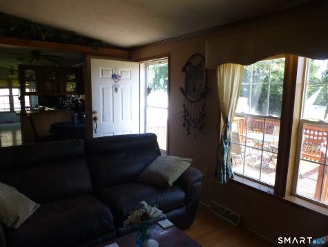 15 Golden Road Montville CT 06382