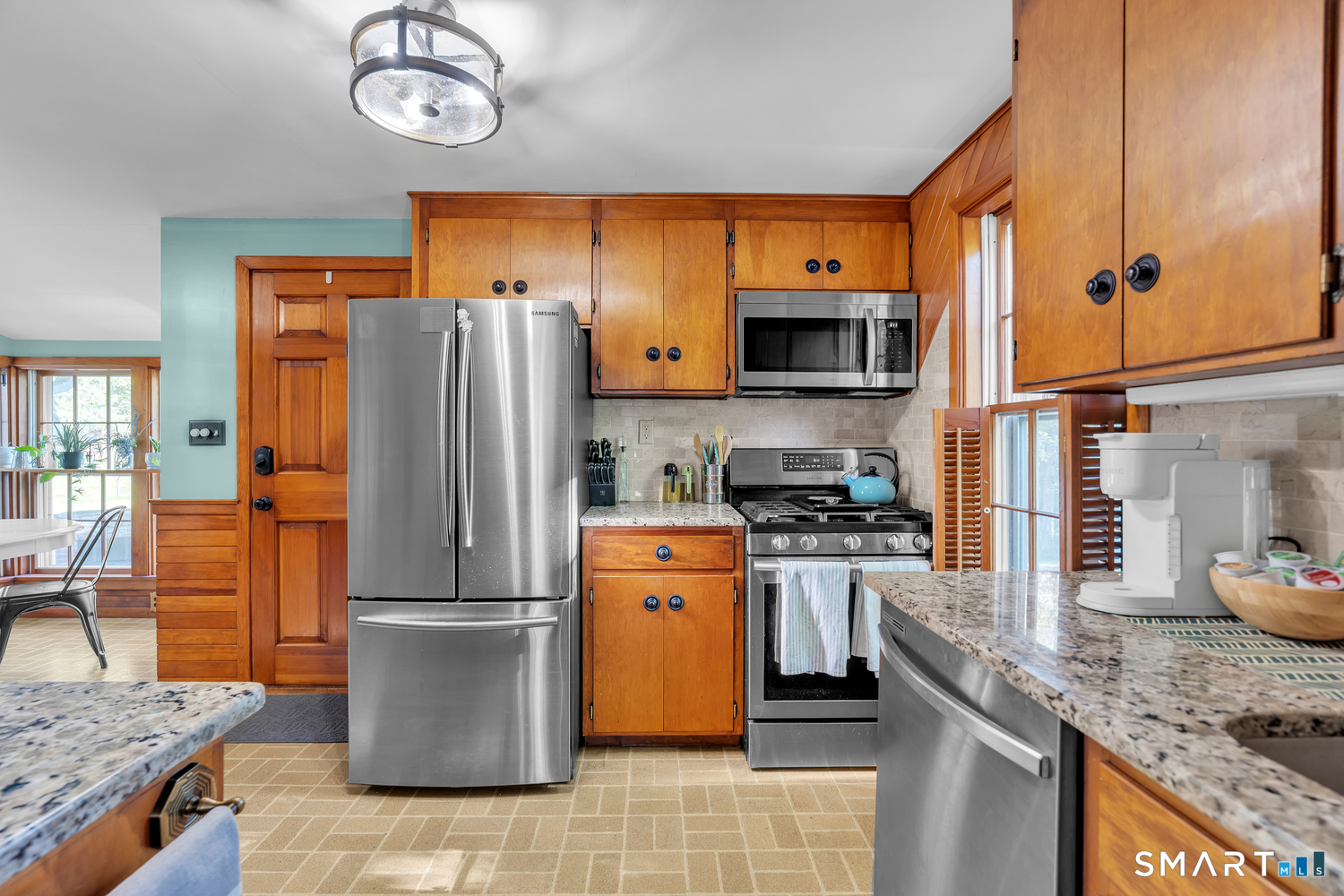 215 Walnut Street Putnam CT 06260