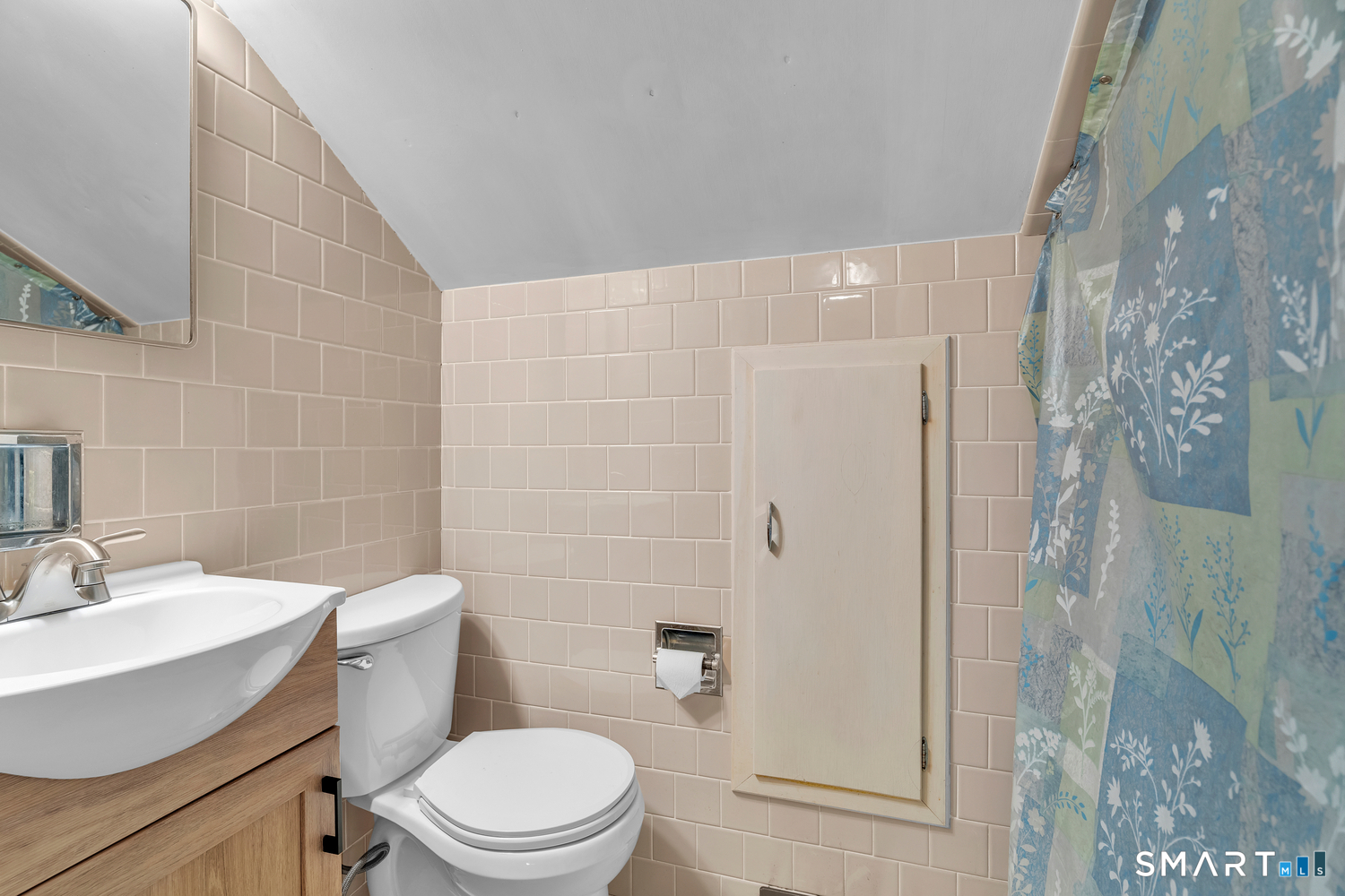 215 Walnut Street Putnam CT 06260