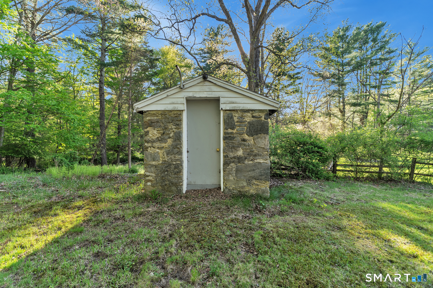 215 Walnut Street Putnam CT 06260